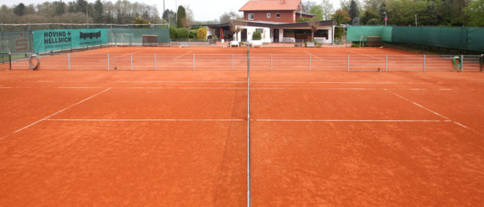 Tennisanlage mit eigenem Clubheim Foto: Norbert Quint
